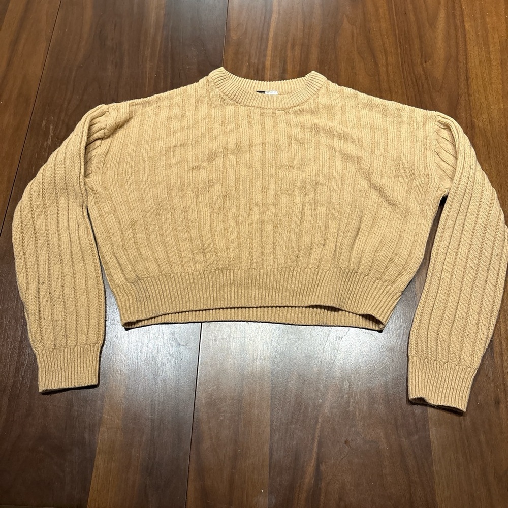 H&M Beige Ribbed Crew Neck Sweater